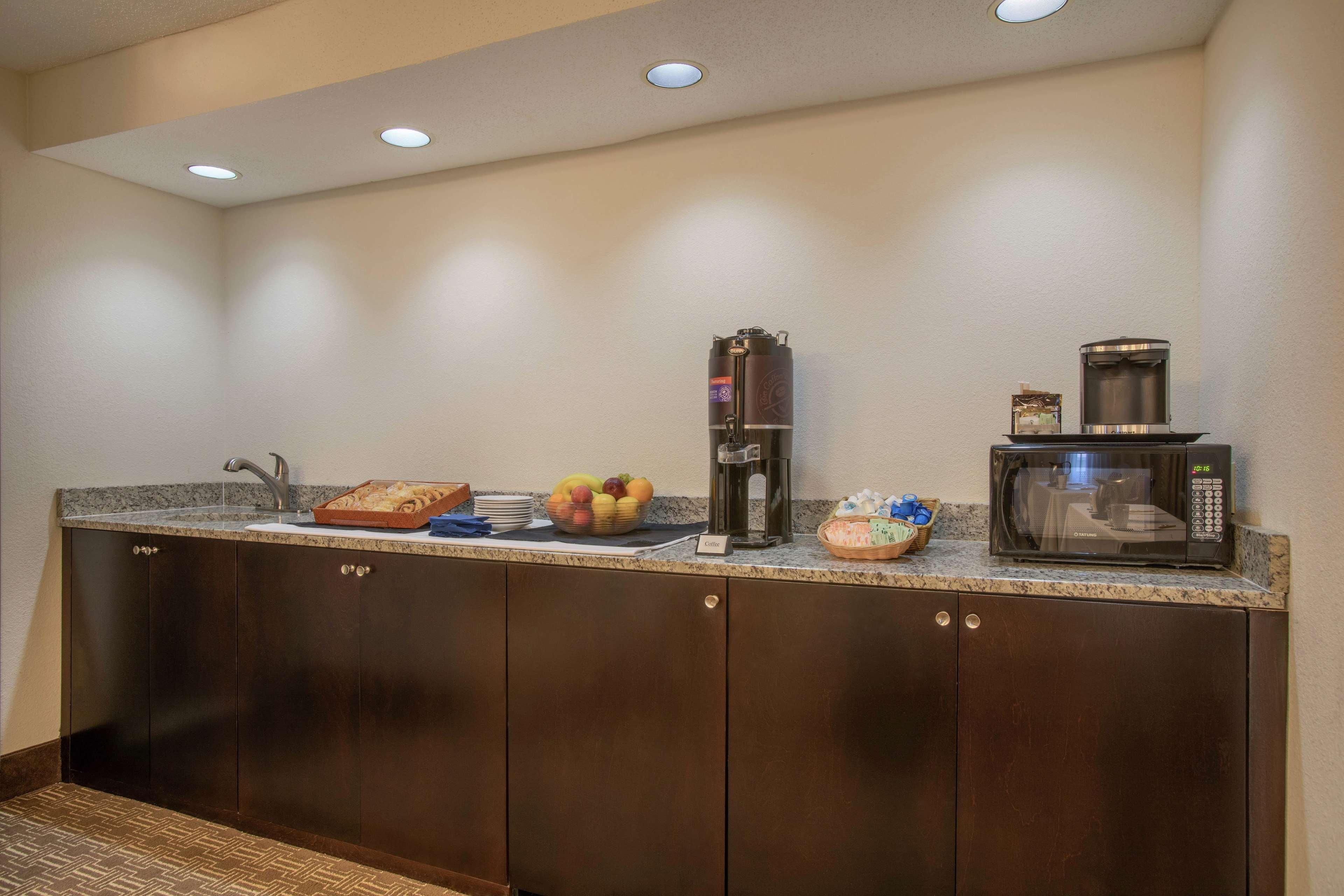 Doubletree Suites By Hilton Nashville Airport Extérieur photo