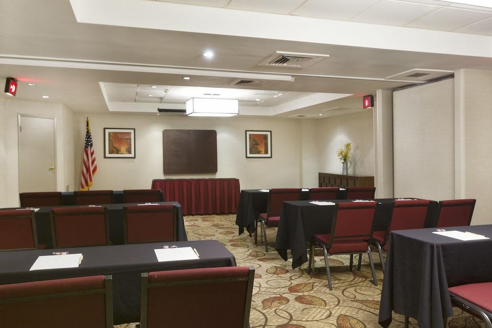Doubletree Suites By Hilton Nashville Airport Extérieur photo