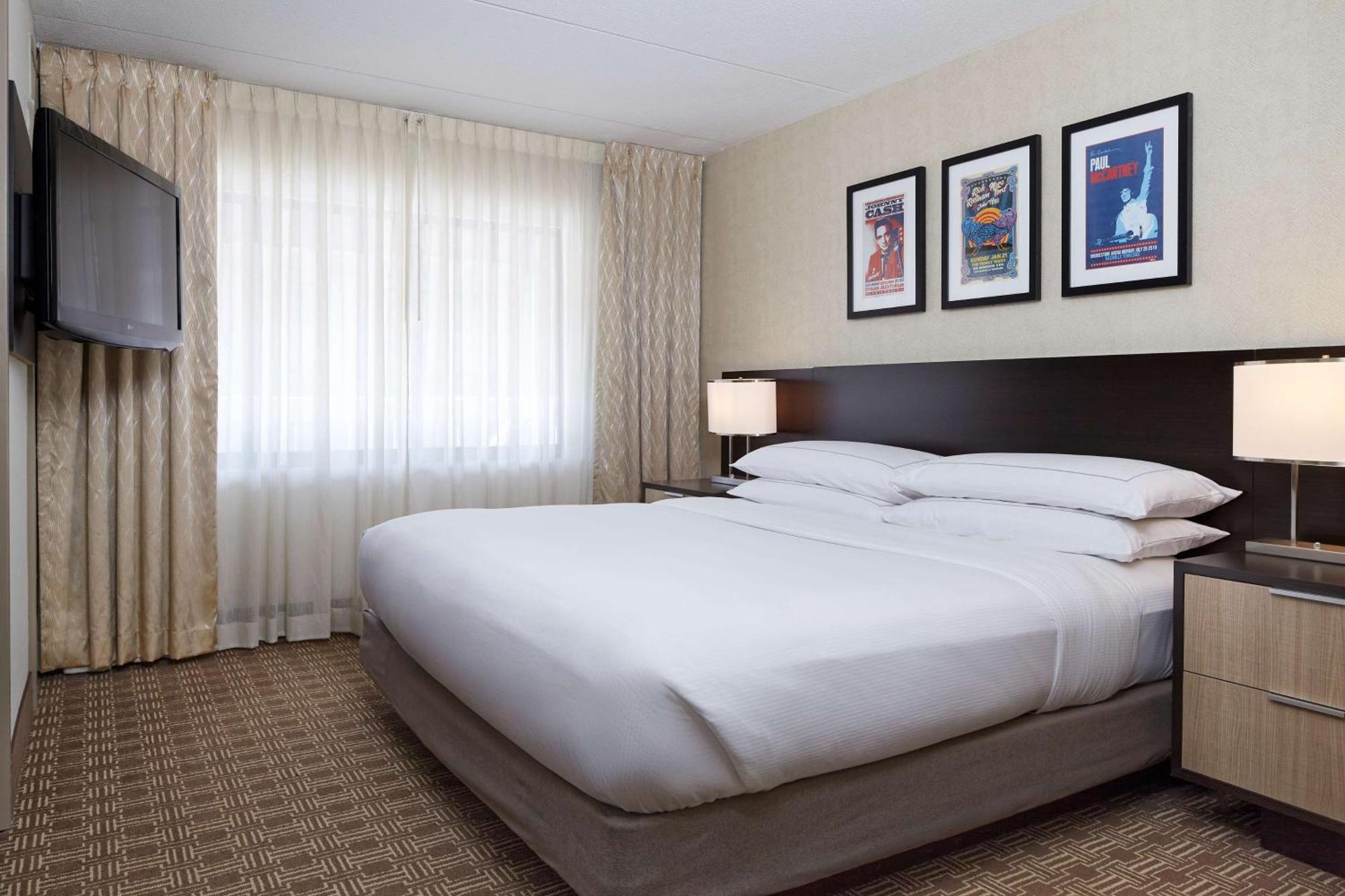 Doubletree Suites By Hilton Nashville Airport Extérieur photo