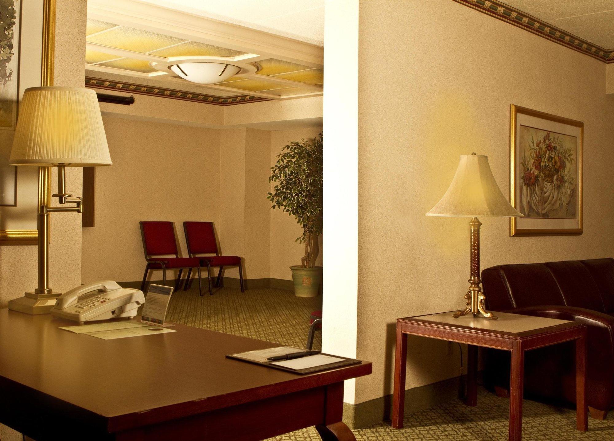 Doubletree Suites By Hilton Nashville Airport Extérieur photo