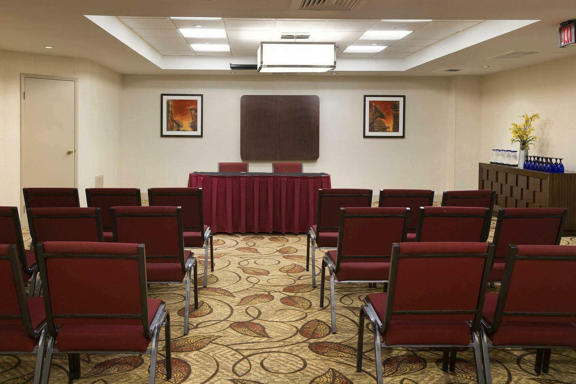 Doubletree Suites By Hilton Nashville Airport Extérieur photo